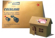Casagami, la petite maison à assembler et décorer pour sensibiliser les enfants au développement durable