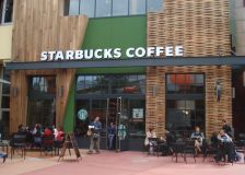 Starbucks ouvre à Disneyland Paris sa première boutique écologique d\'Europe 